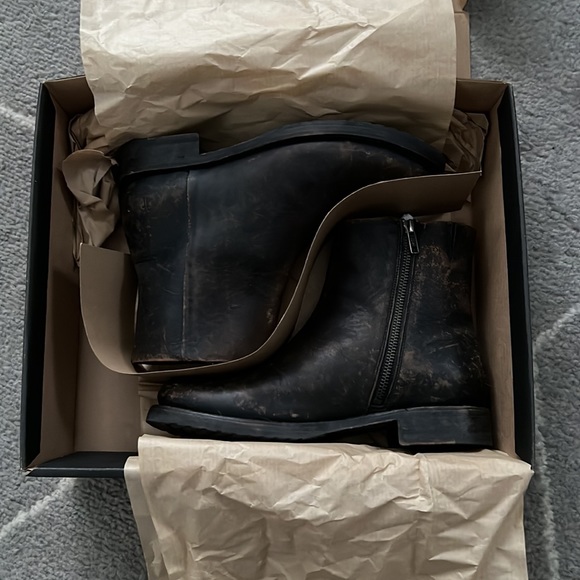 Frye boots - Picture 3 of 7
